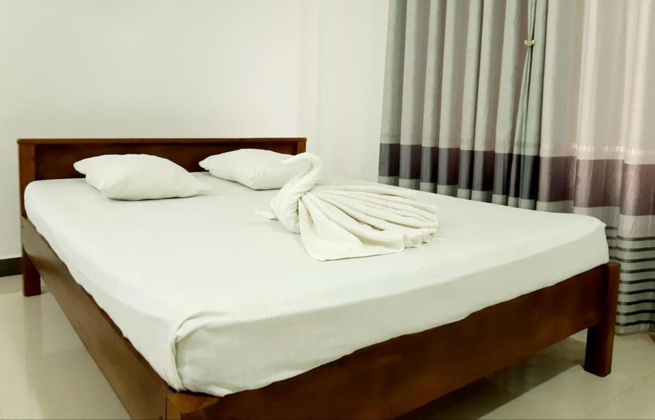 Kanora lake resort Maharagama Eksteriør bilde