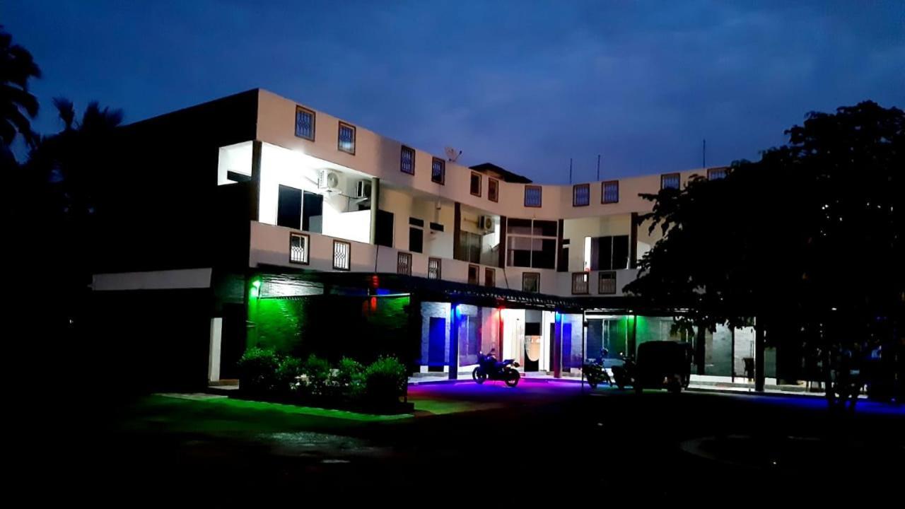 Kanora lake resort Maharagama Eksteriør bilde